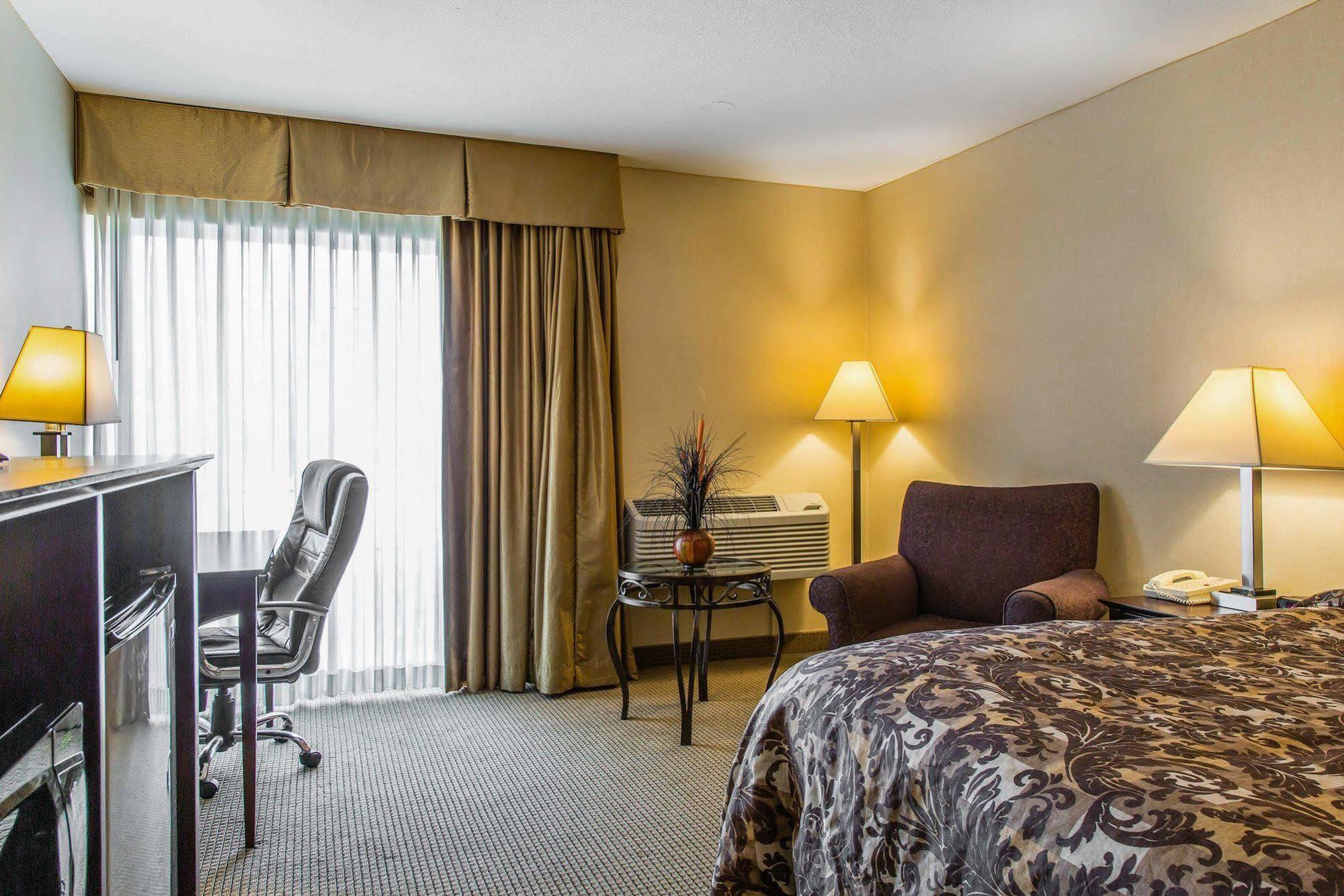 Quality Inn Plainfield I-395 Exterior foto