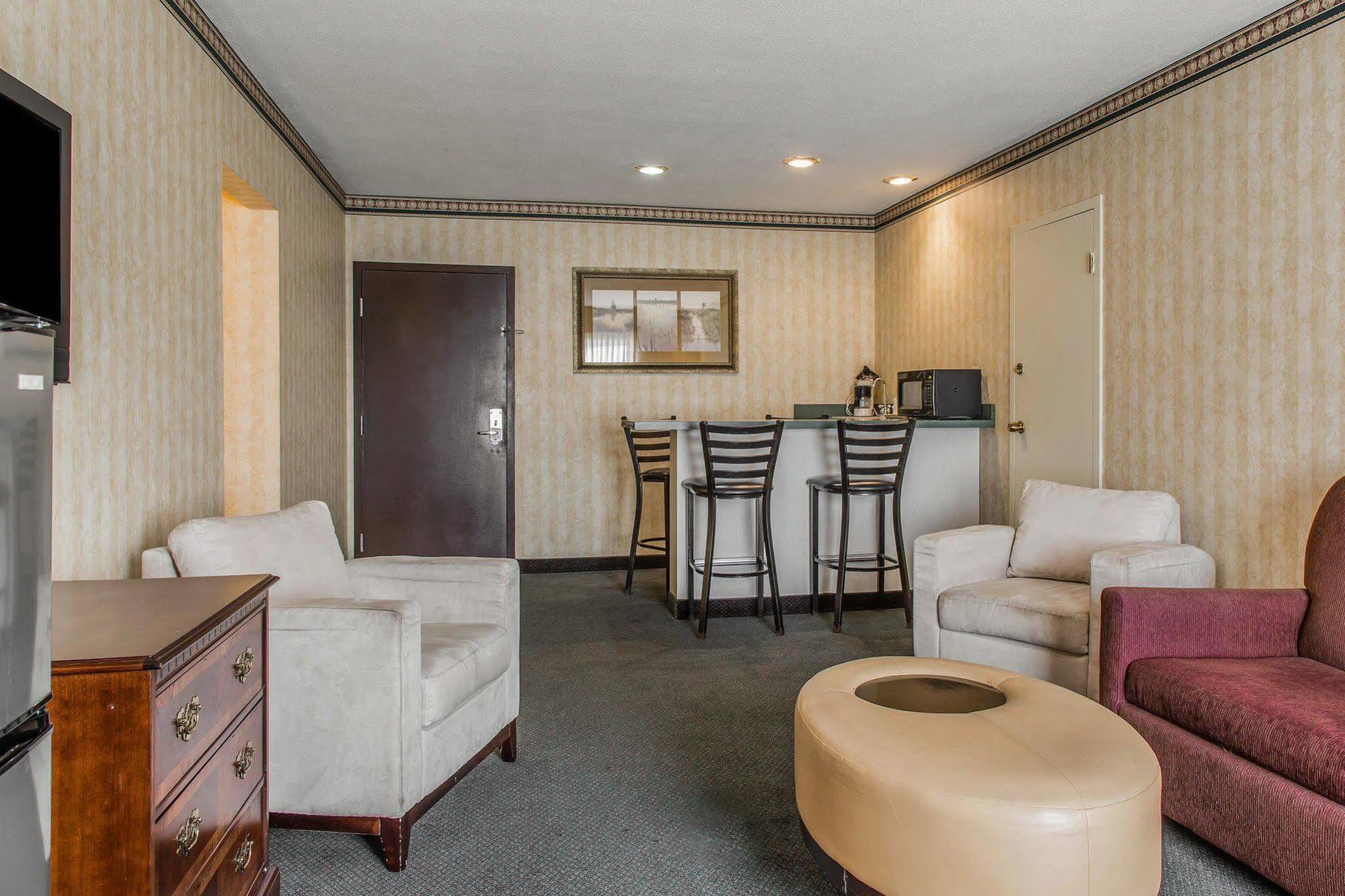 Quality Inn Plainfield I-395 Exterior foto