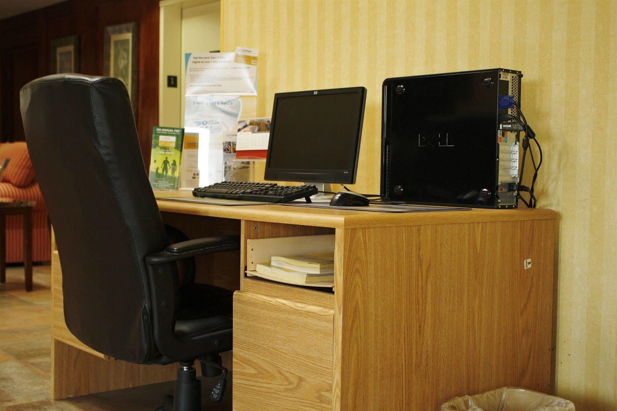 Quality Inn Plainfield I-395 Exterior foto
